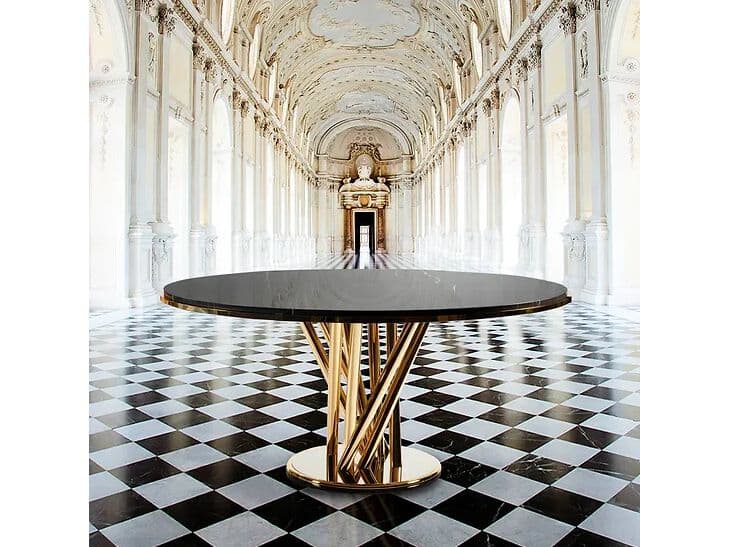 Galbiati
CONTEMPORARY GLORY
Round marble and brass table