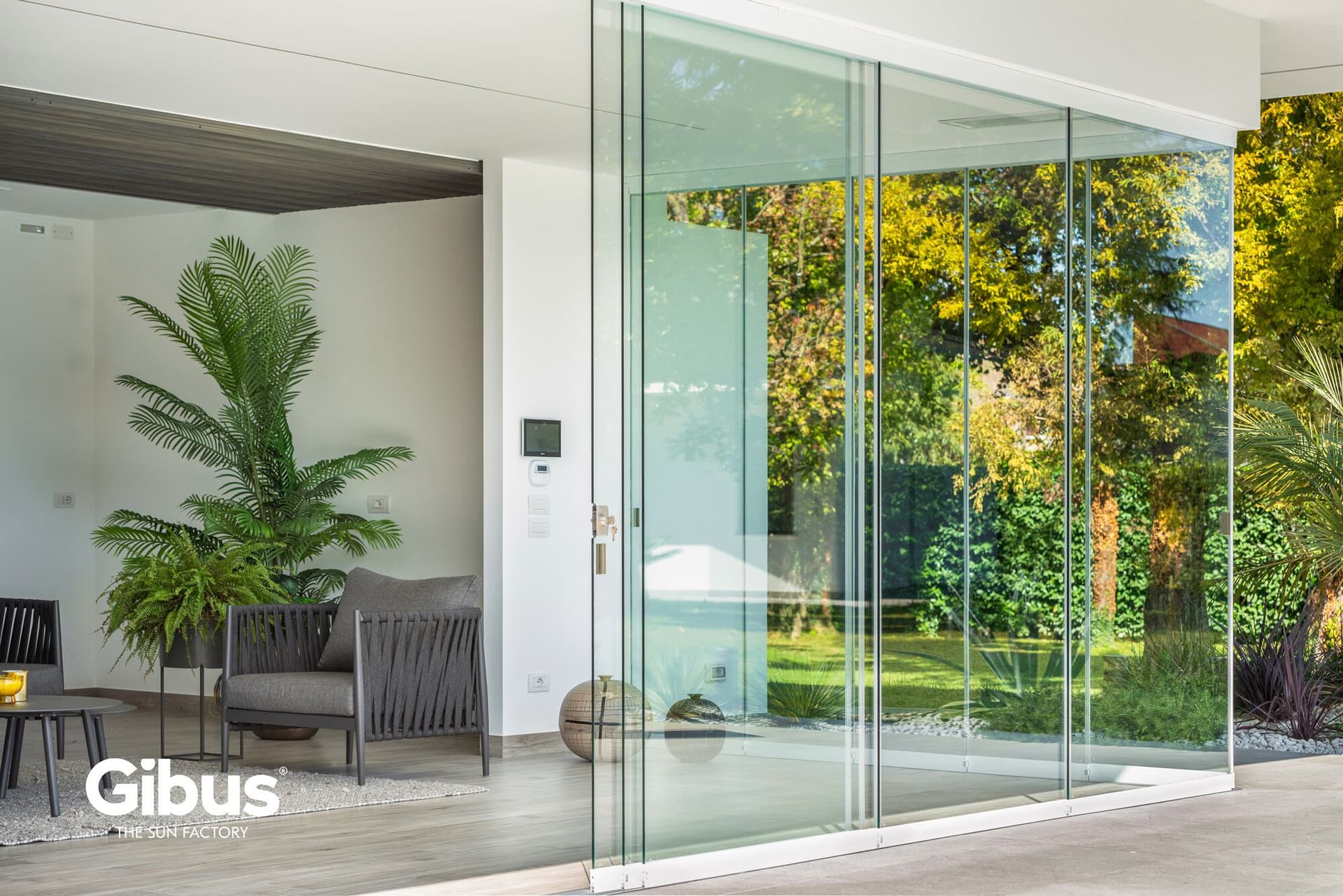 GIBUS
GLISSE
Sliding glass facade