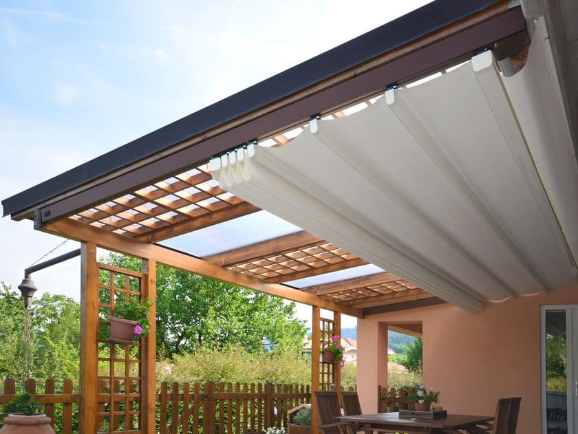 GIBUS
MED 100
Motorized sliding fabric awning