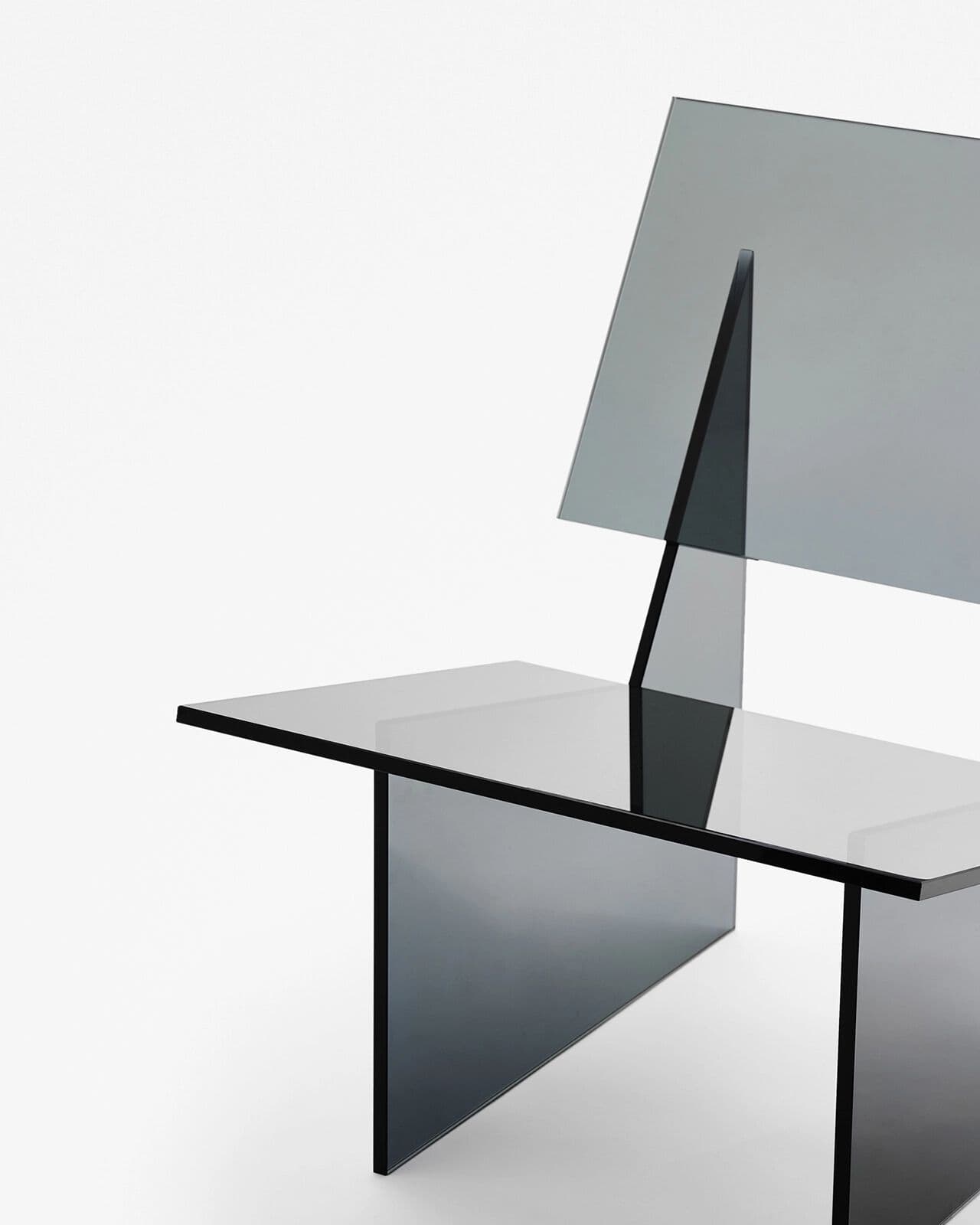 Glass Variations
MONOLOG
Glass armchair