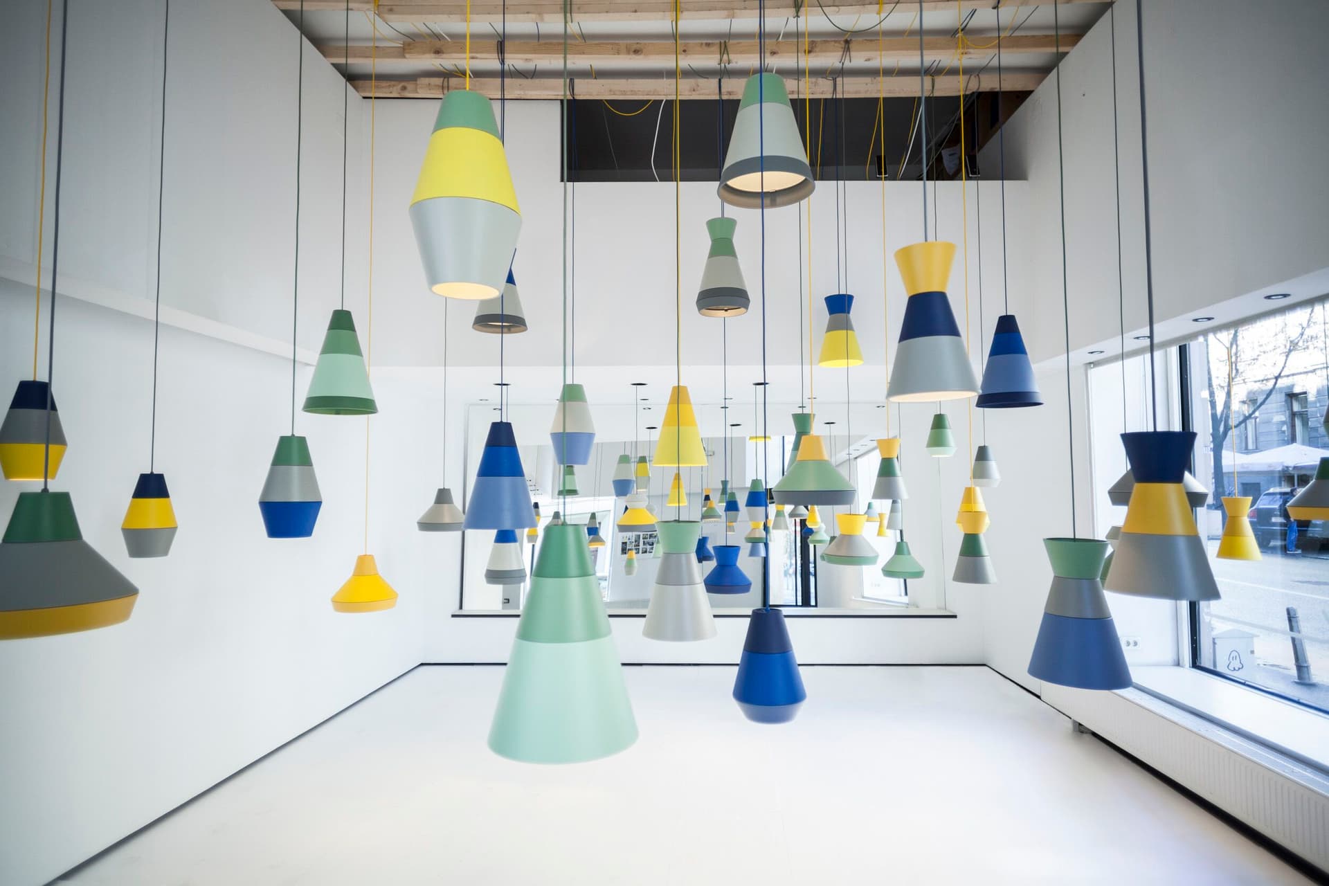 Grupa
ILI ILI CAT’S HAT
Modular pendant lamp