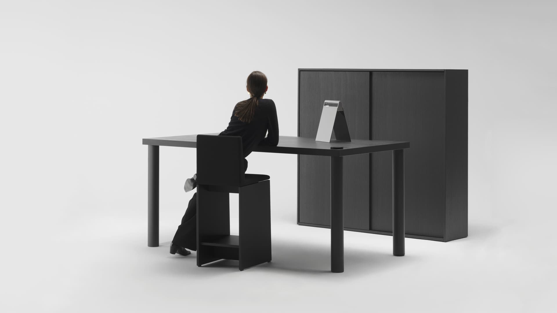 gumpo
pipo
Rectangular wooden table