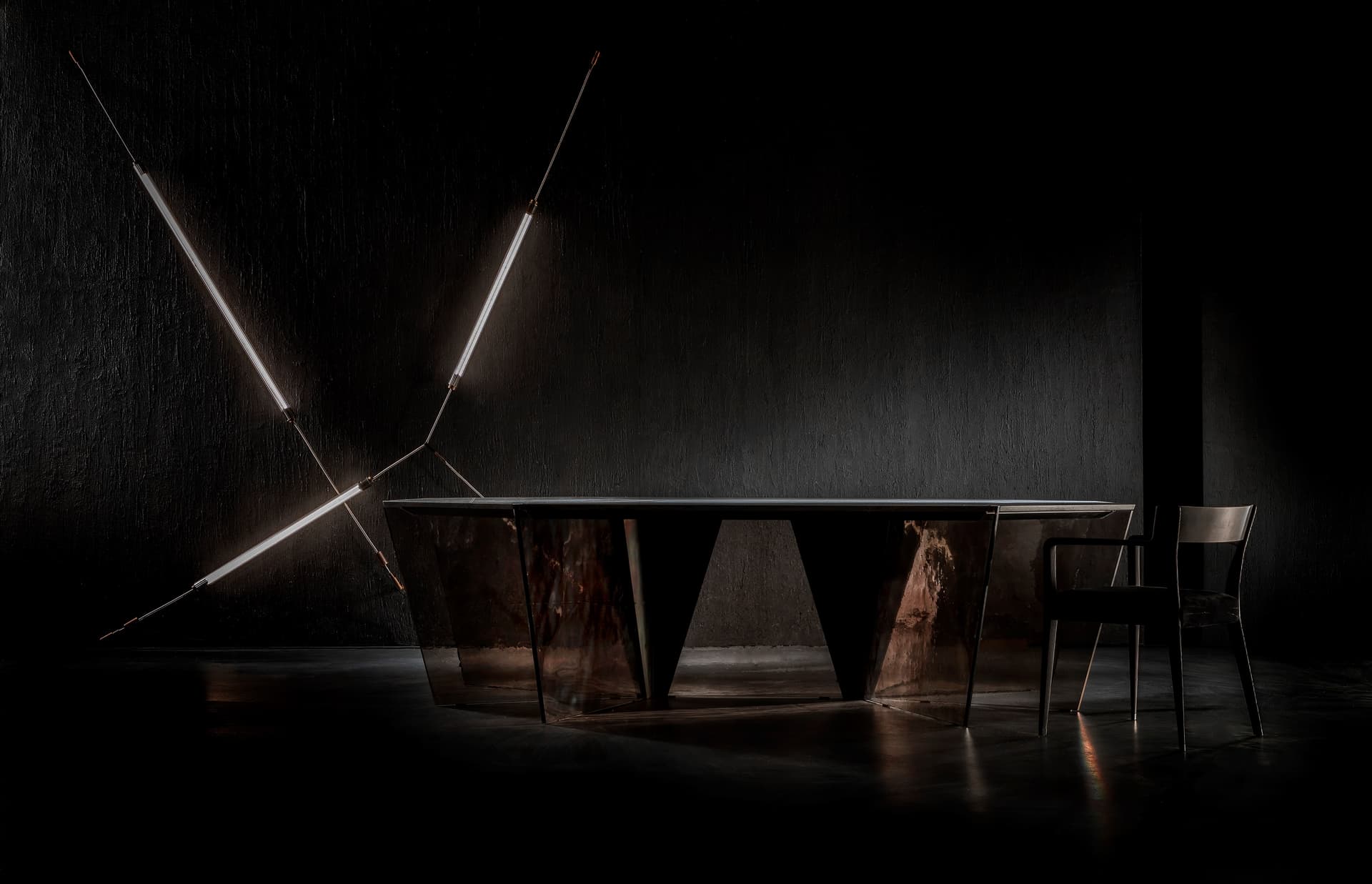 Henge
GOTHAM
Octagonal stone and cast glass table