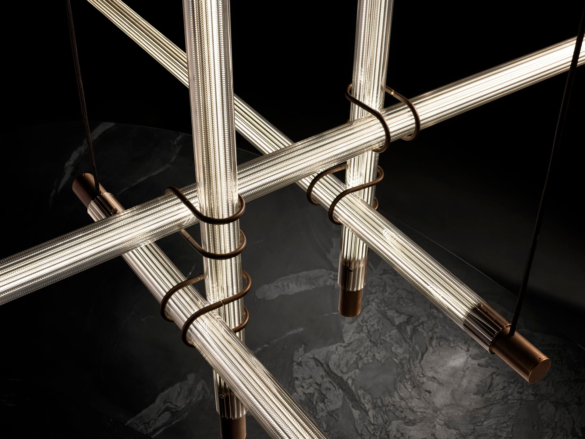 Henge
SPYDER X
LED Borosilicate glass pendant lamp