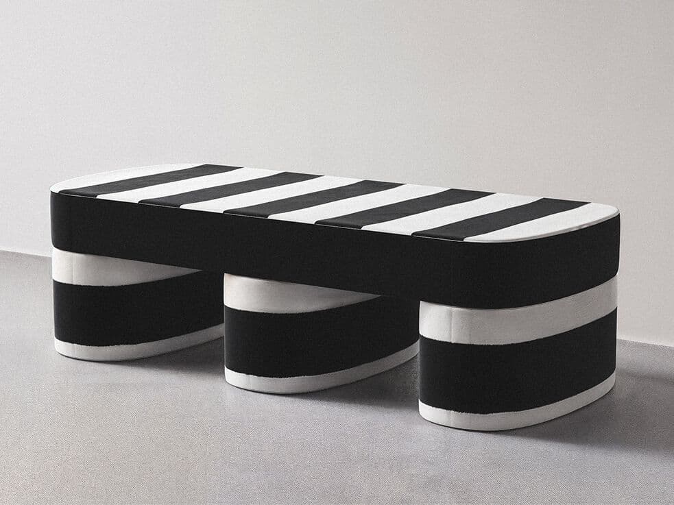 Hermhaus
BLOK
Upholstered fabric bench
