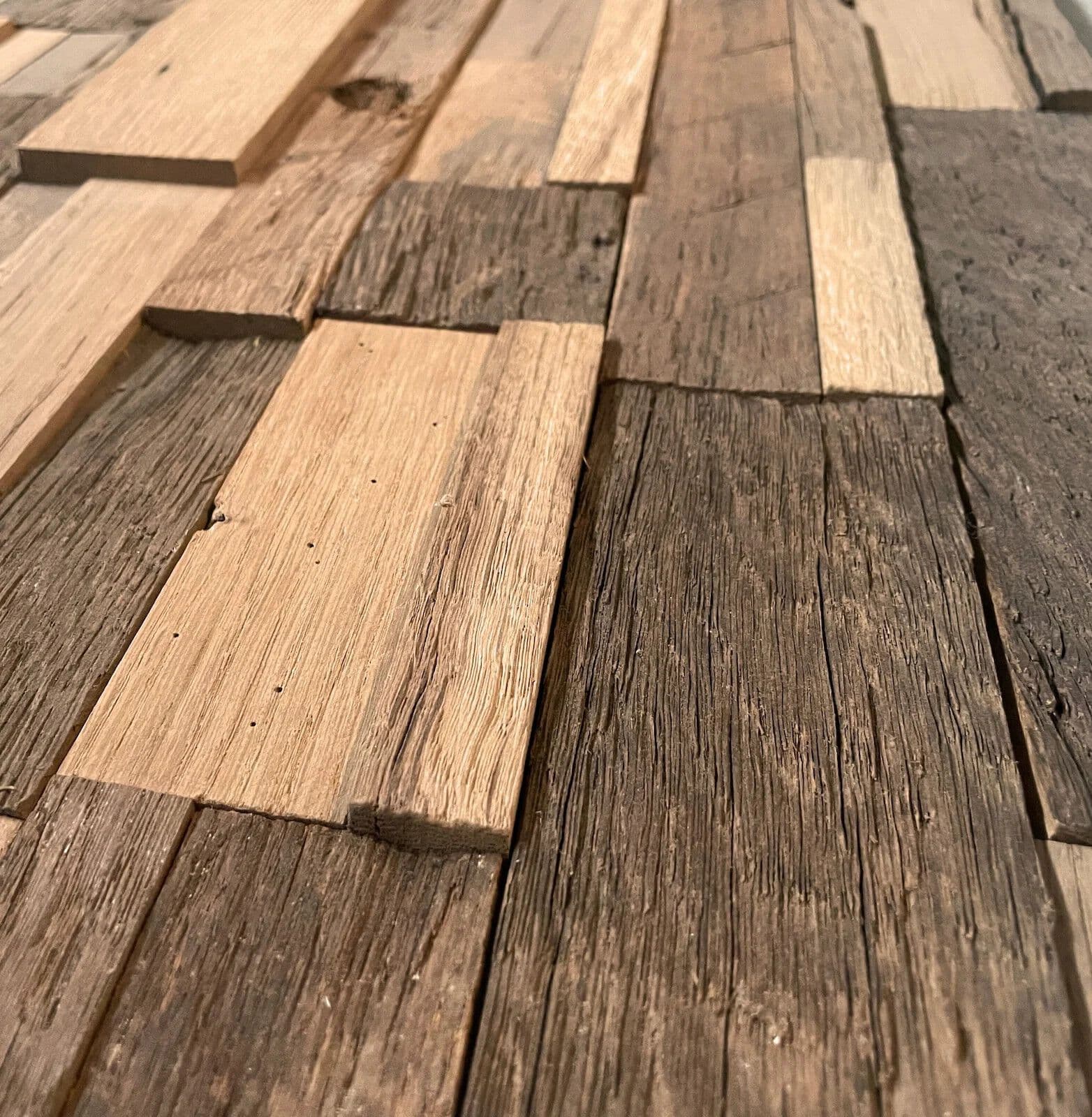 Historisch Hout
BARNWOOD 3D ACOUSTIC OAK
Acoustic reclaimed wood wall tiles