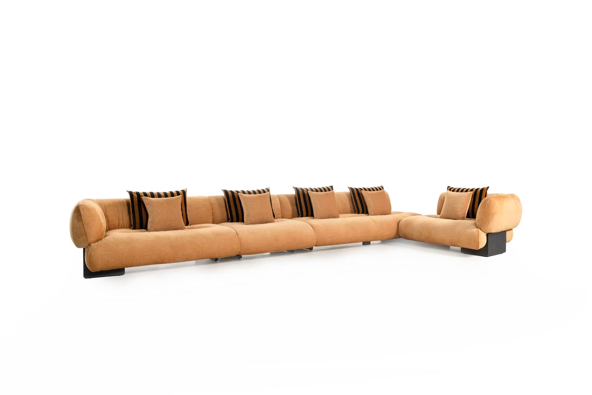 HOTHING
ATLAS
Corner modular fabric sofa