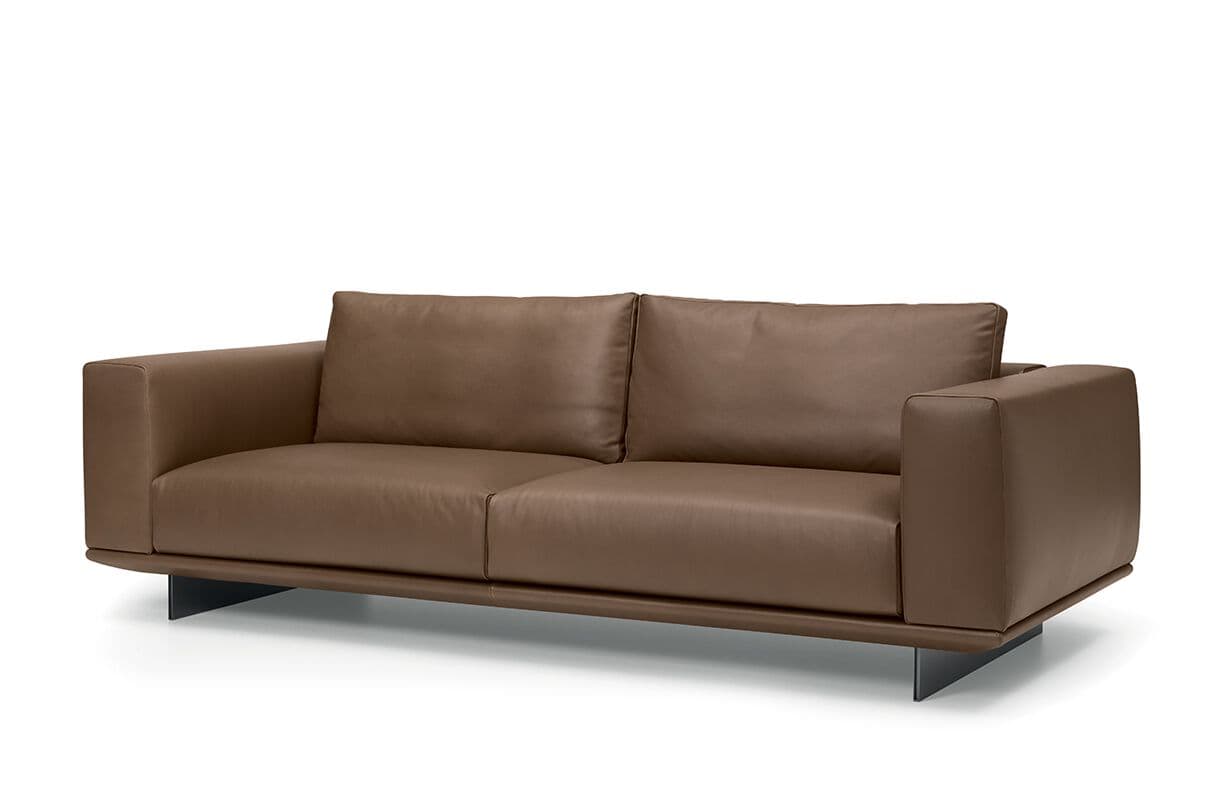 i 4 Mariani
ASSO
2 seater leather sofa