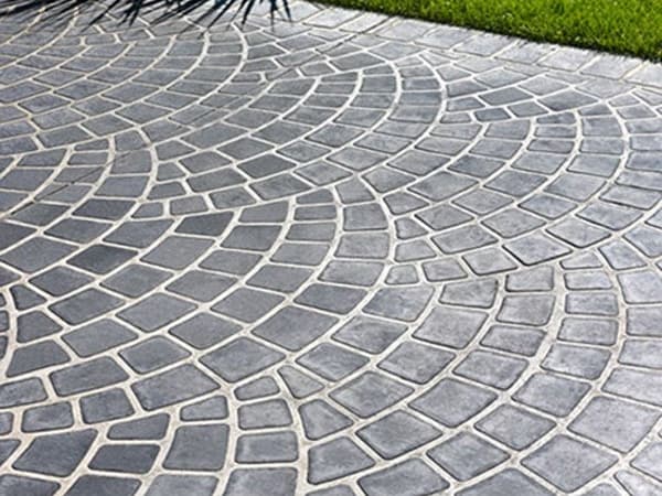 IDEAL WORK
STENCILTOP
Outdoor floor tiles