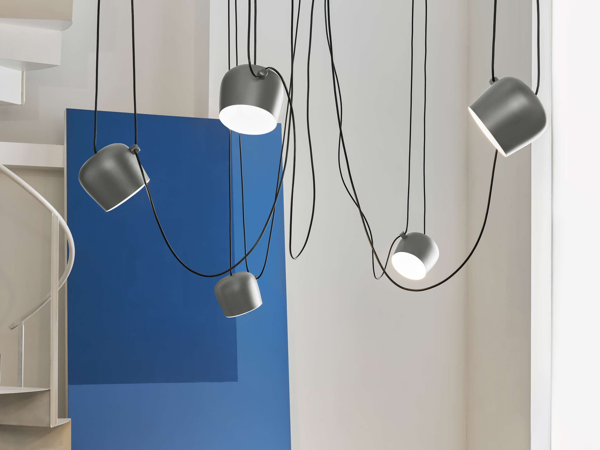 In Stock
FLOS - AIM SMALL SWT LIGHT GREY
LED pendant lamp