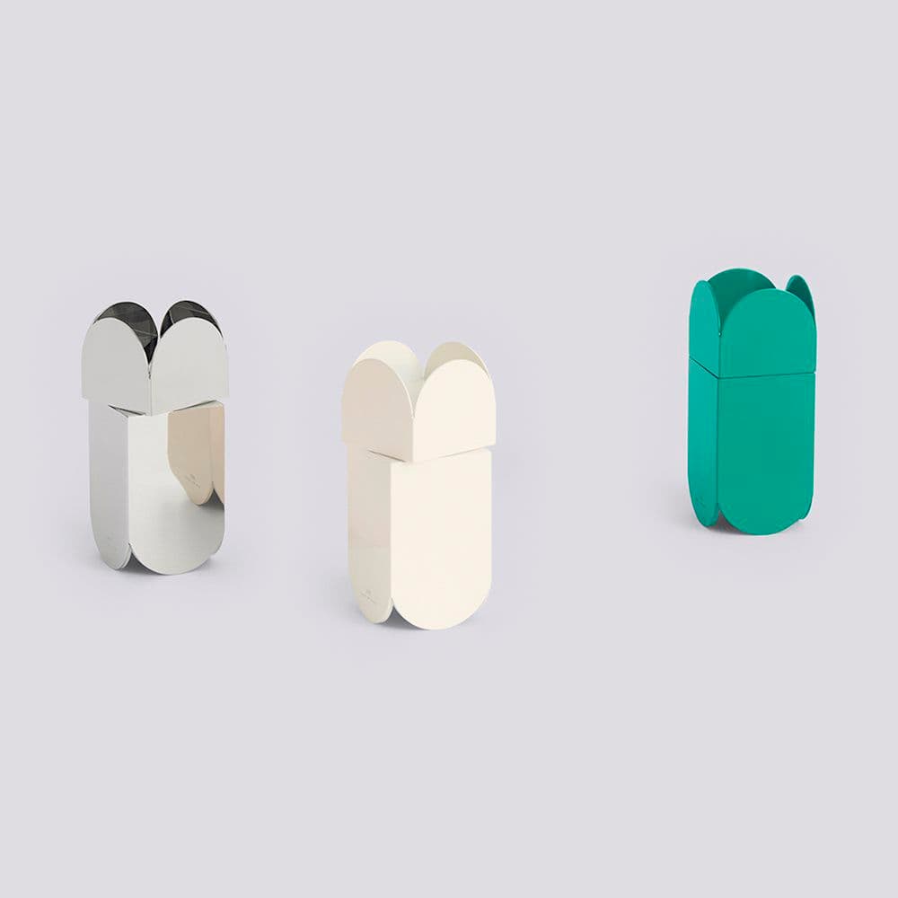 In Stock
HAY - ARCS SMALL MIRROR
Stainless steel salt and pepper shaker
