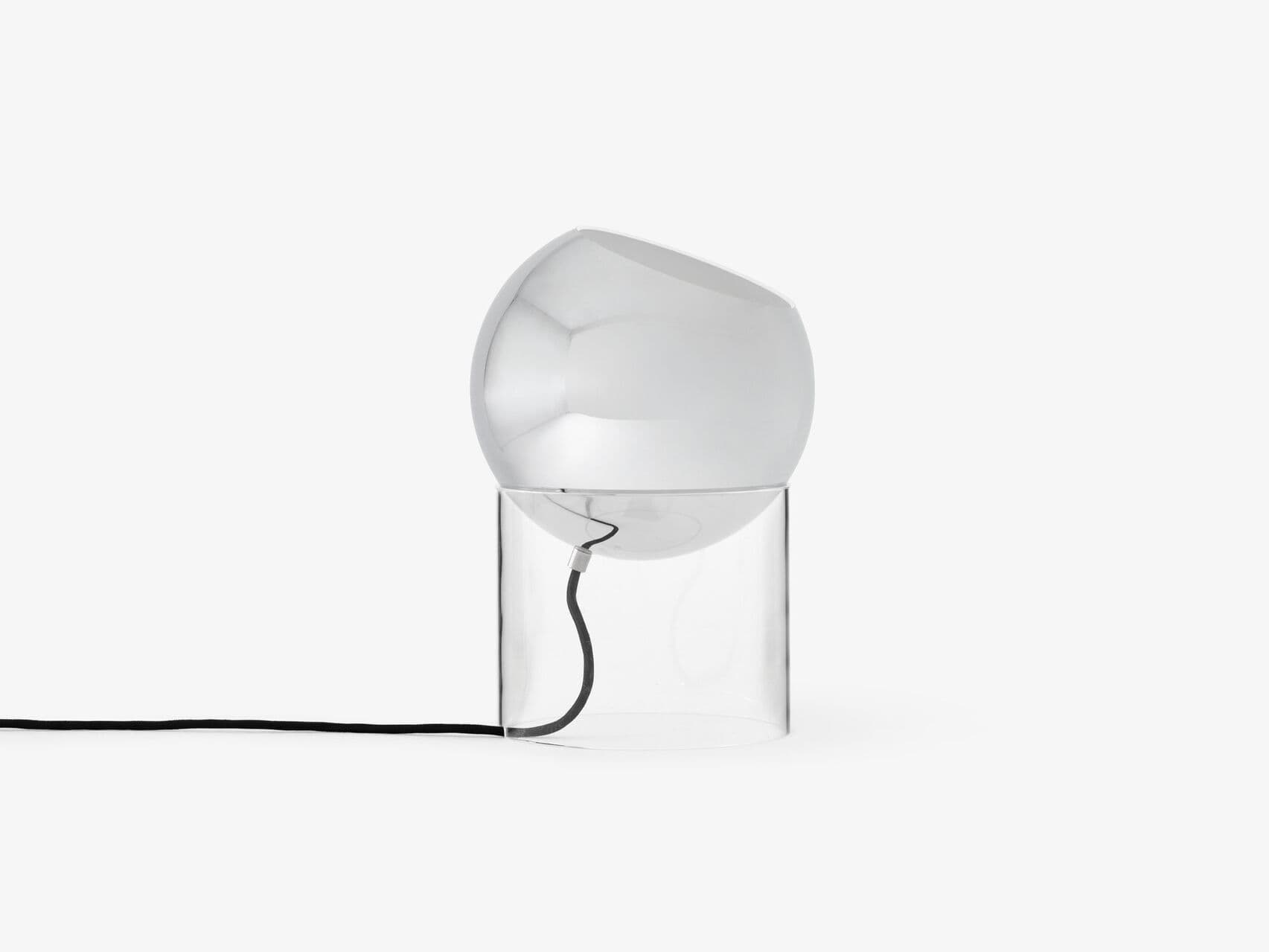In Stock
&TRADITION - TOPAN VP13
LED aluminium table lamp