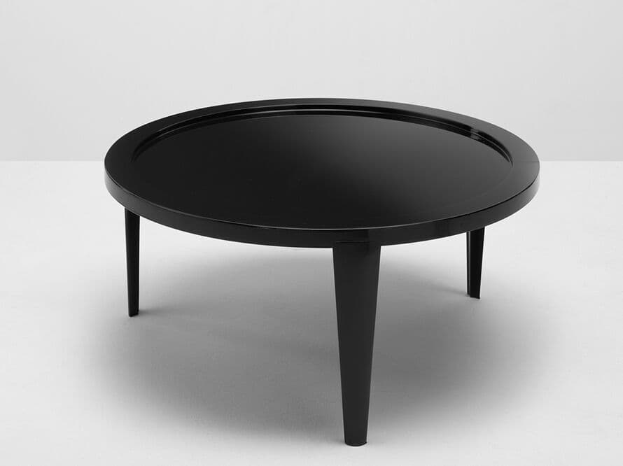 Incalmi
DATA
Round low wooden and brass coffee table with tray