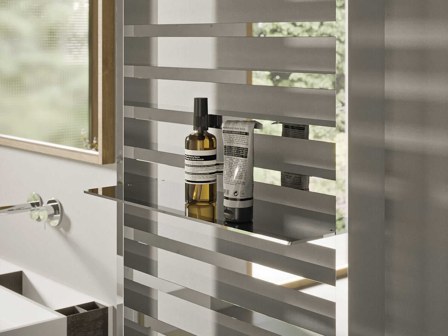 IRSAP
IT IS
Hot-water vertical wall-mounted towel warmer