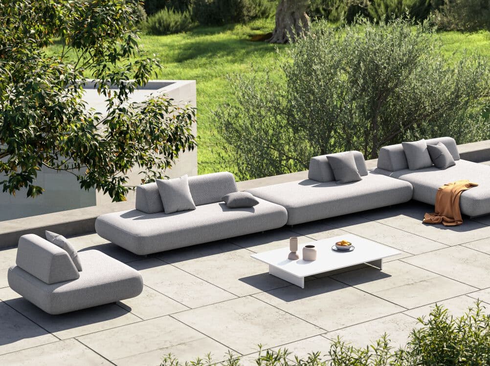 IVINI
FLOATING
Rectangular outdoor coffee table