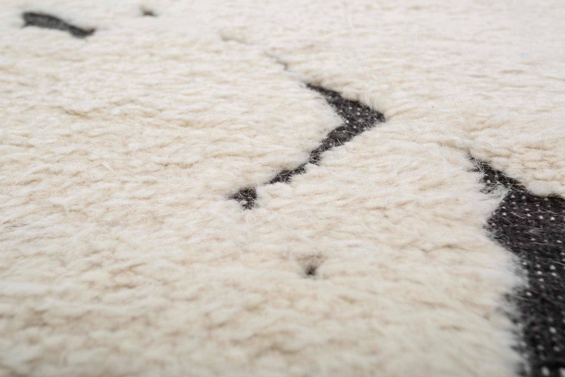 Jaipur Rugs
ZURI AKWL-1774
Rectangular handmade wool rug