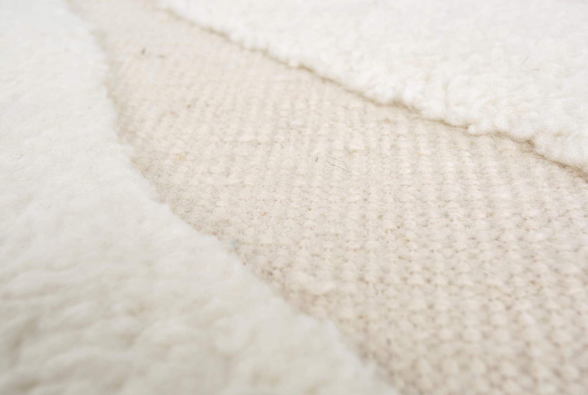 Jaipur Rugs
ZURI AKWL-1788
Handmade rectangular wool rug