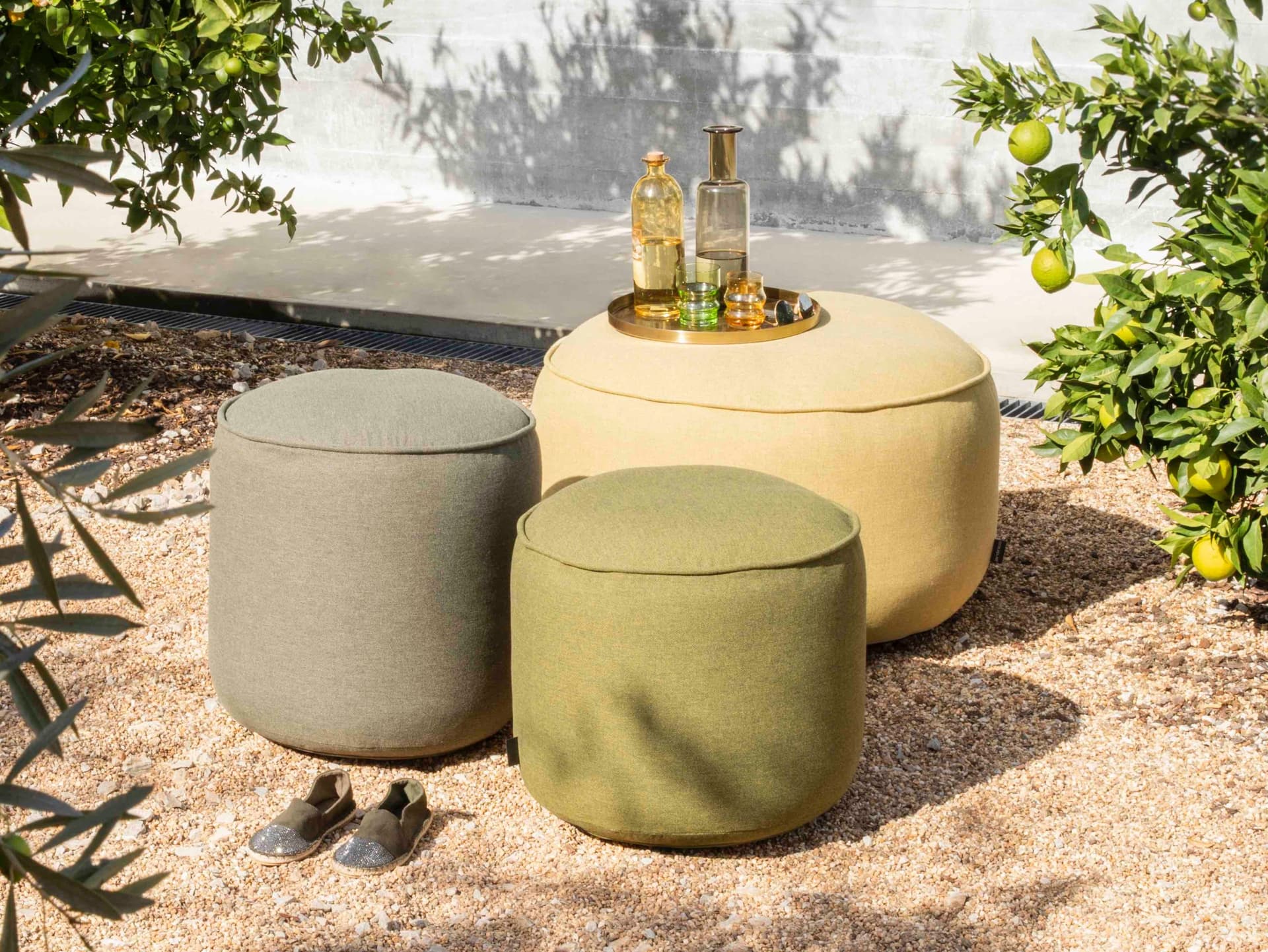 Jardinico
BAY
Round acrylic garden pouf