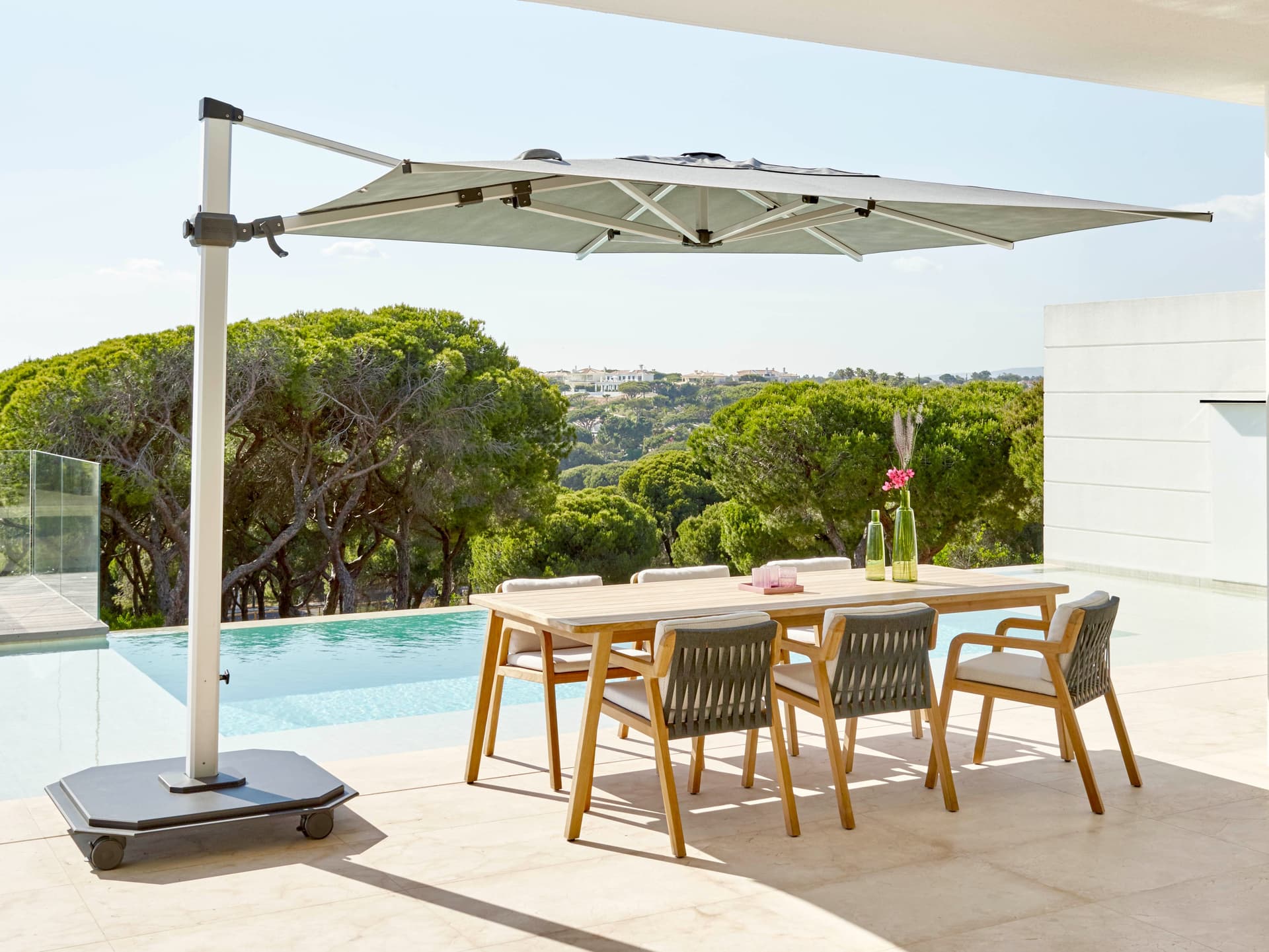 Jardinico
JCP.404
Offset square Sunbrella® Garden umbrella