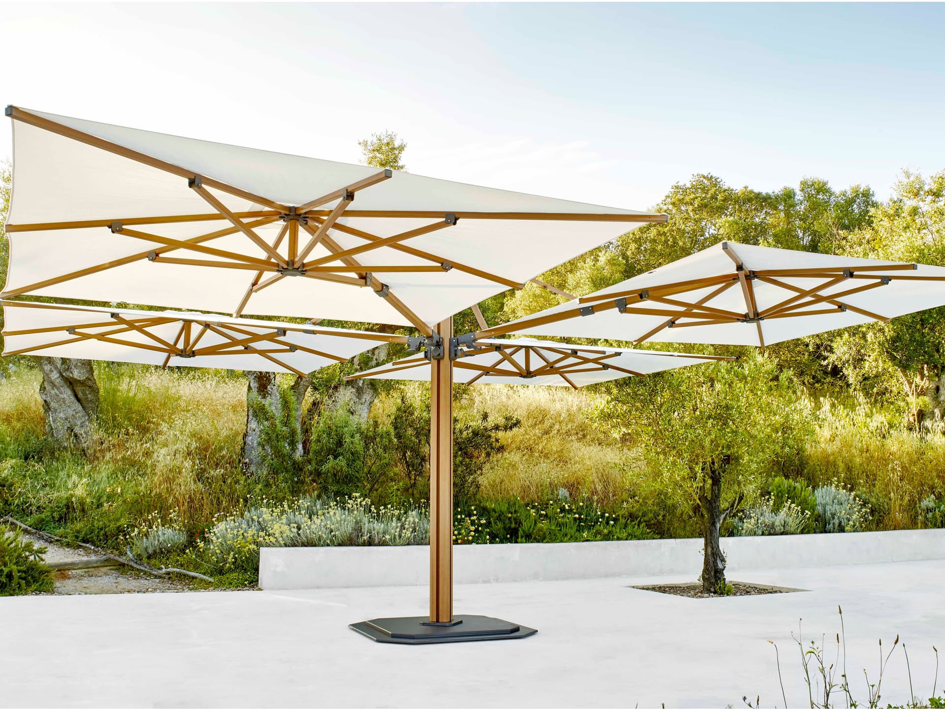 Jardinico
JCP.501
Square multiple Sunbrella® Garden umbrella