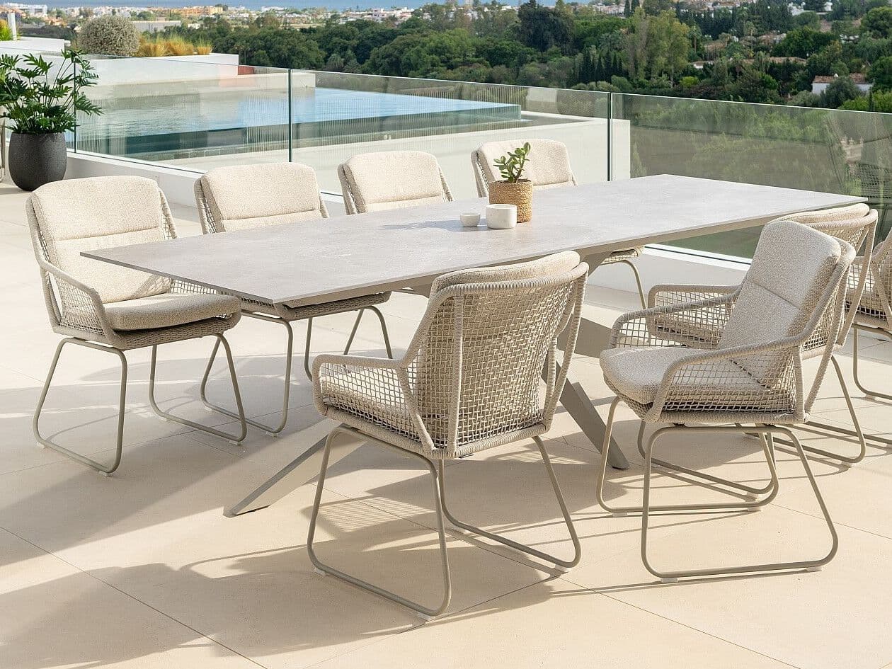 Jati Kebon
ALDEN
Sled base fabric garden chair with armrests