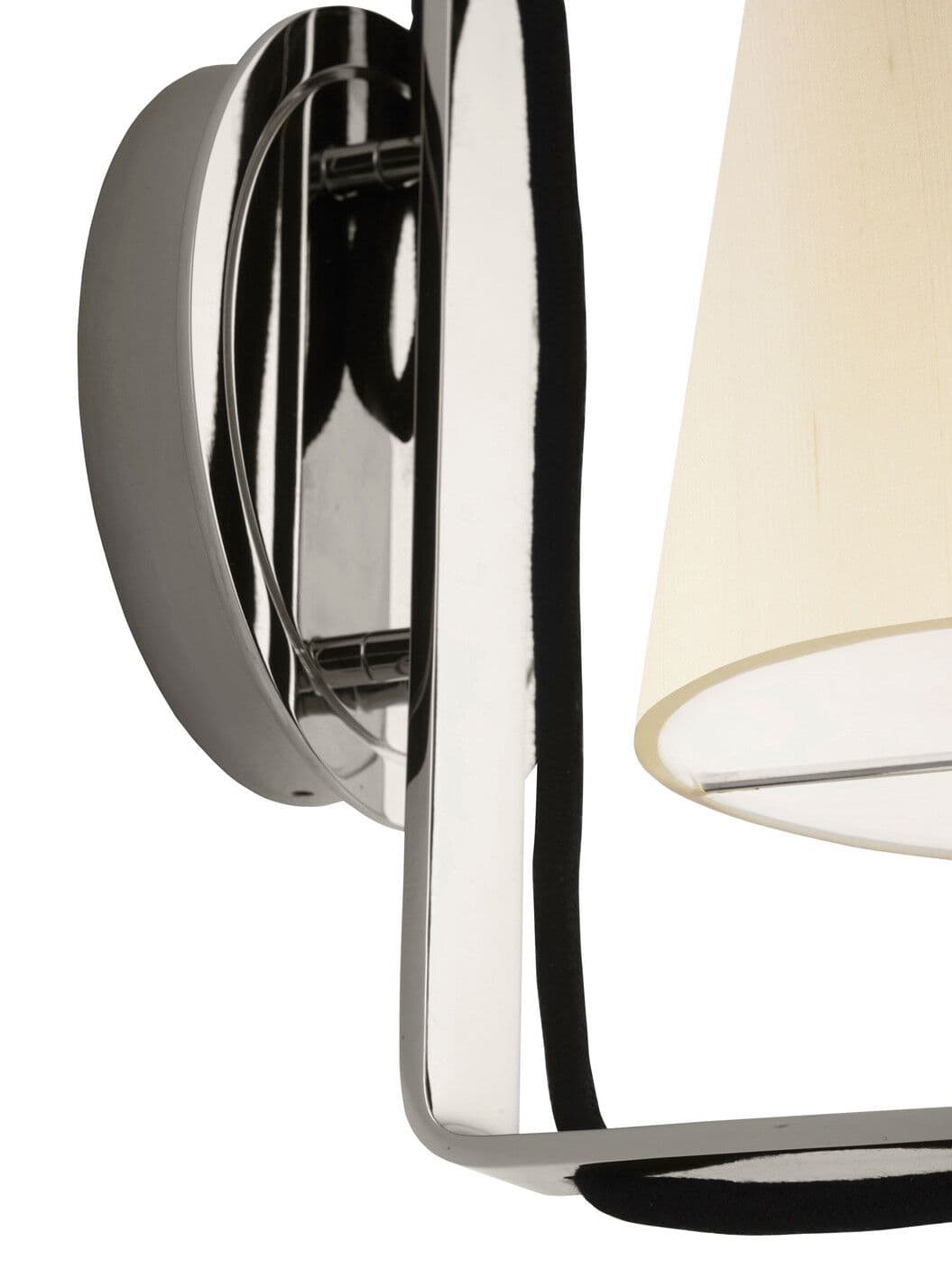 Kalmar
KREMS
Metal and silk wall lamp