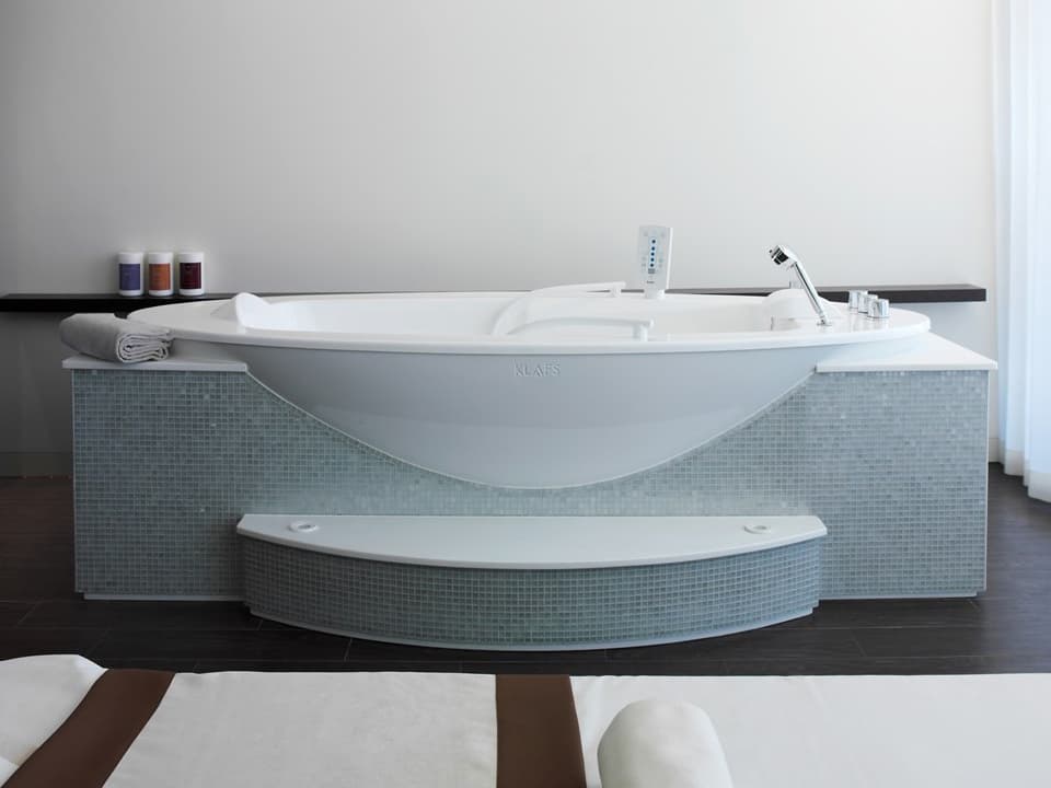 KLAFS
SANOSPA
Hydromassage oval bathtub