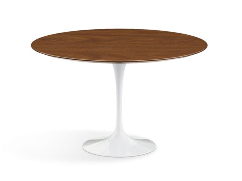 Knoll
SAARINEN
Round table with wooden top and aluminium base