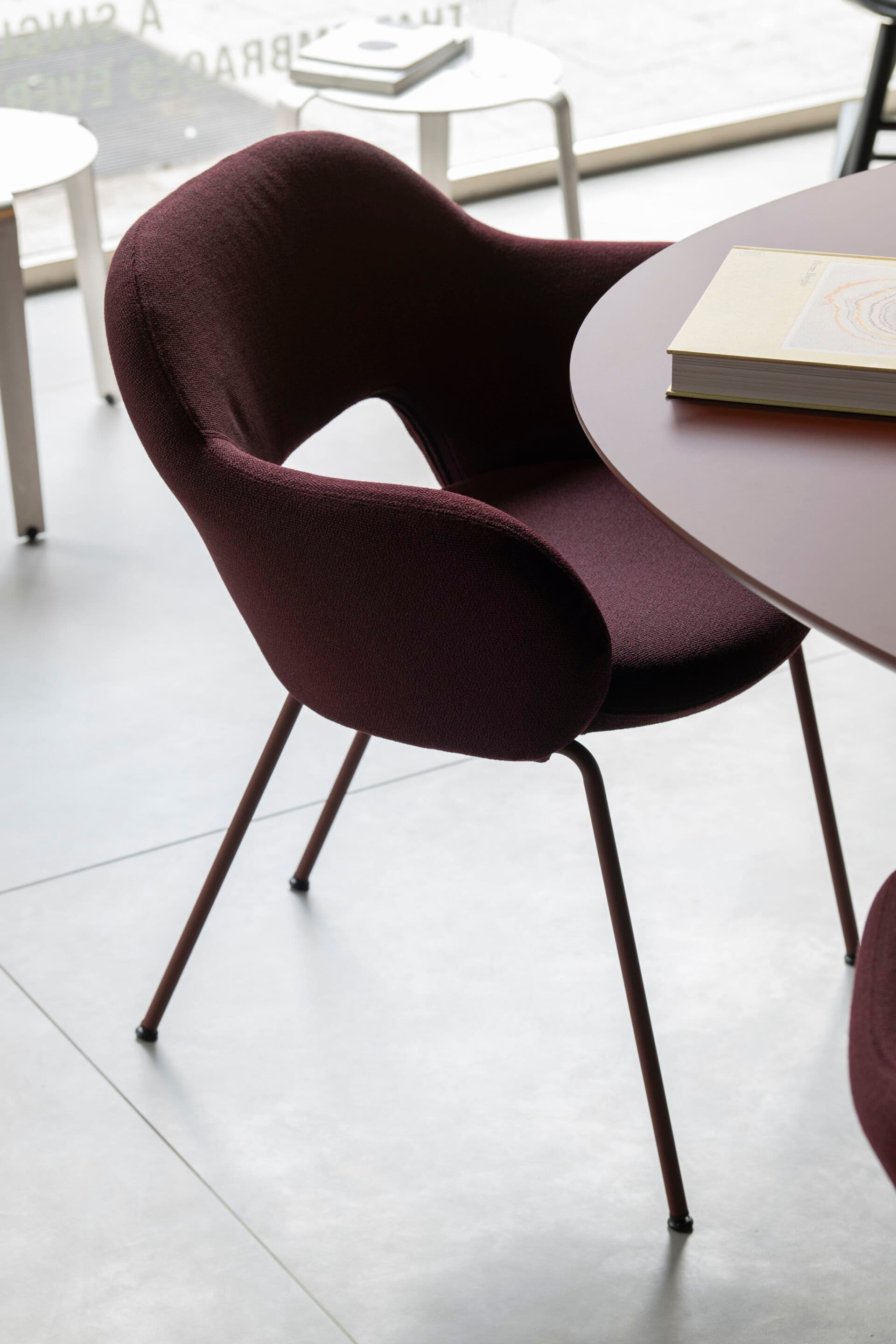 Kristalia
AREO
Steel chair