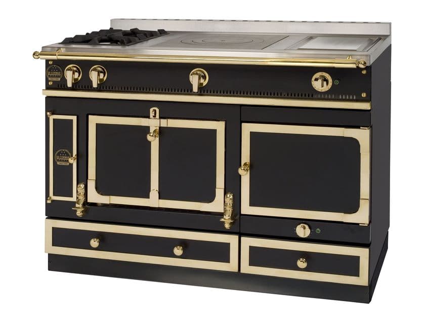 La Cornue
CHÂTELET 120
Enamel and stainless steel cooking range