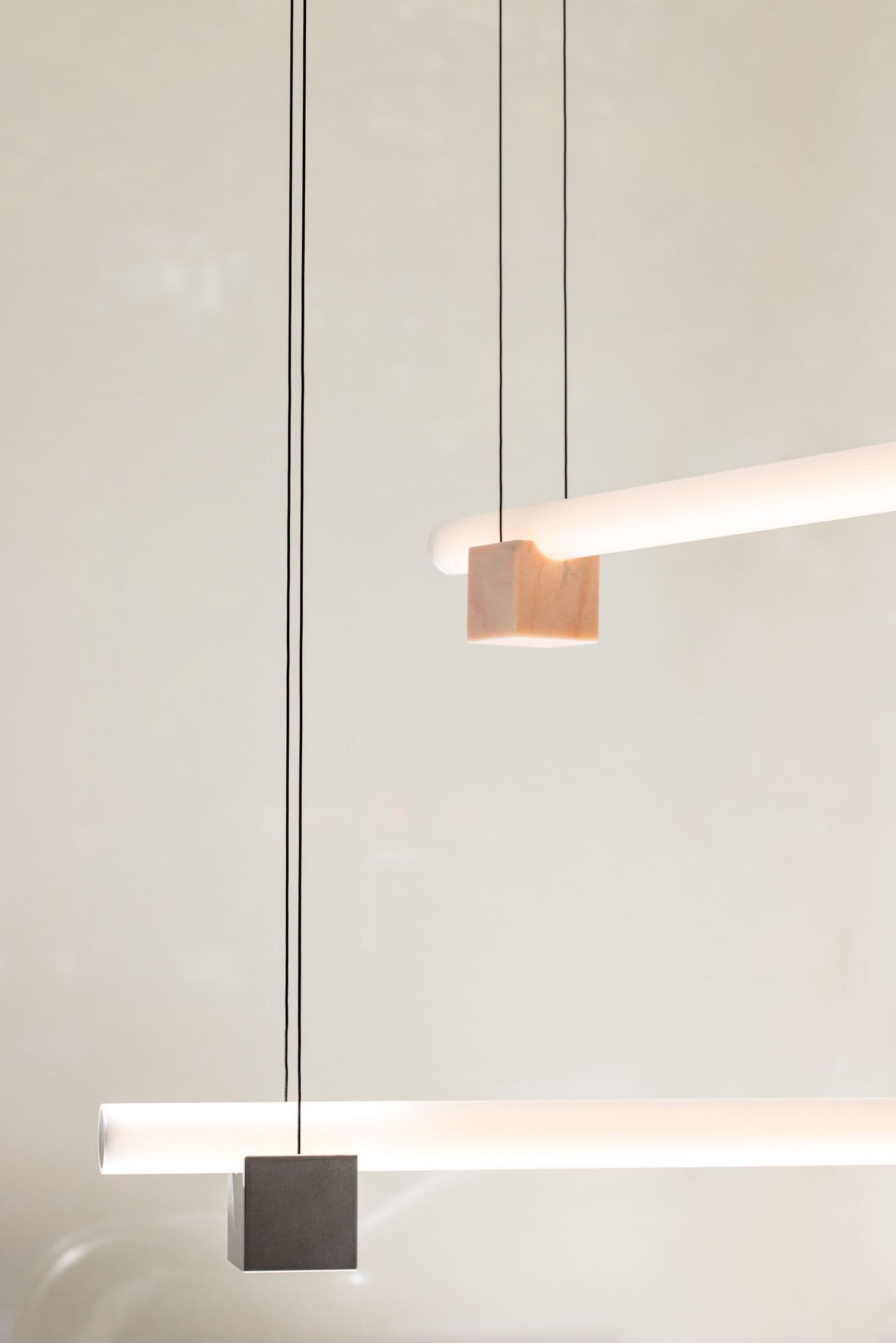 Lambert & Fils
ISLE 16
LED polycarbonate pendant lamp