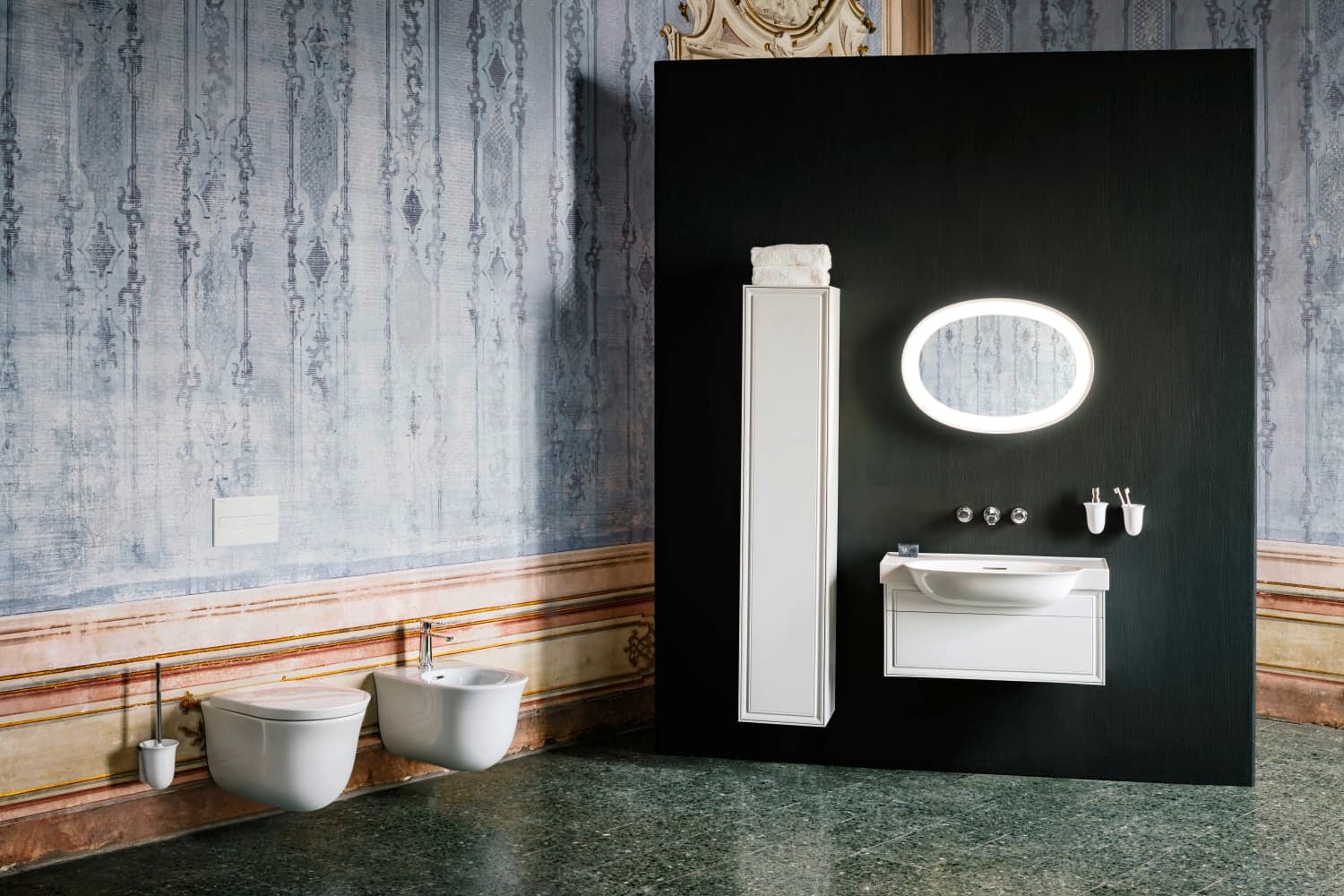 Laufen
THE NEW CLASSIC
Rimless wall-hung toilet