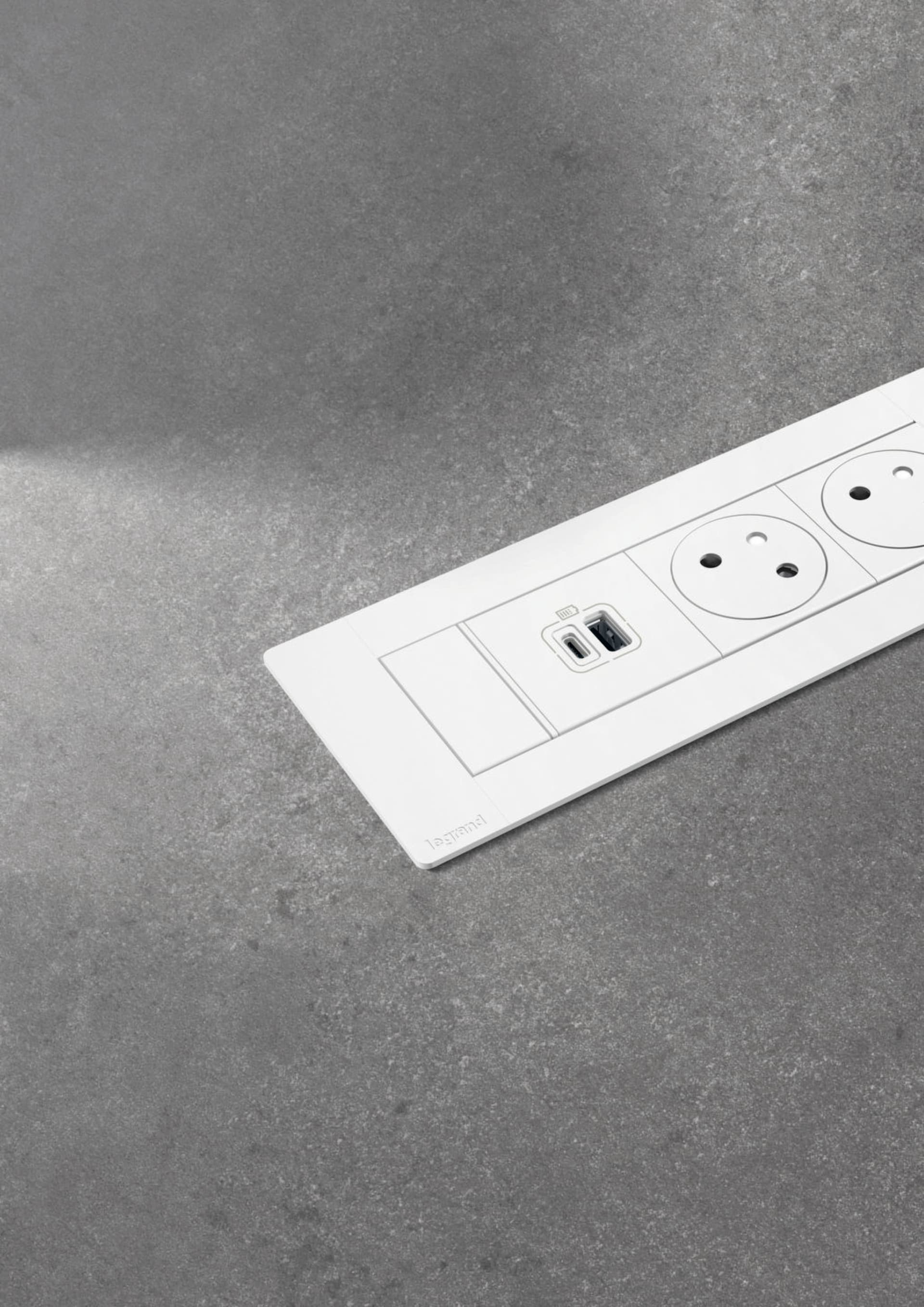 Legrand INCARA™ MULTILINK - Множественная электрическая розетка