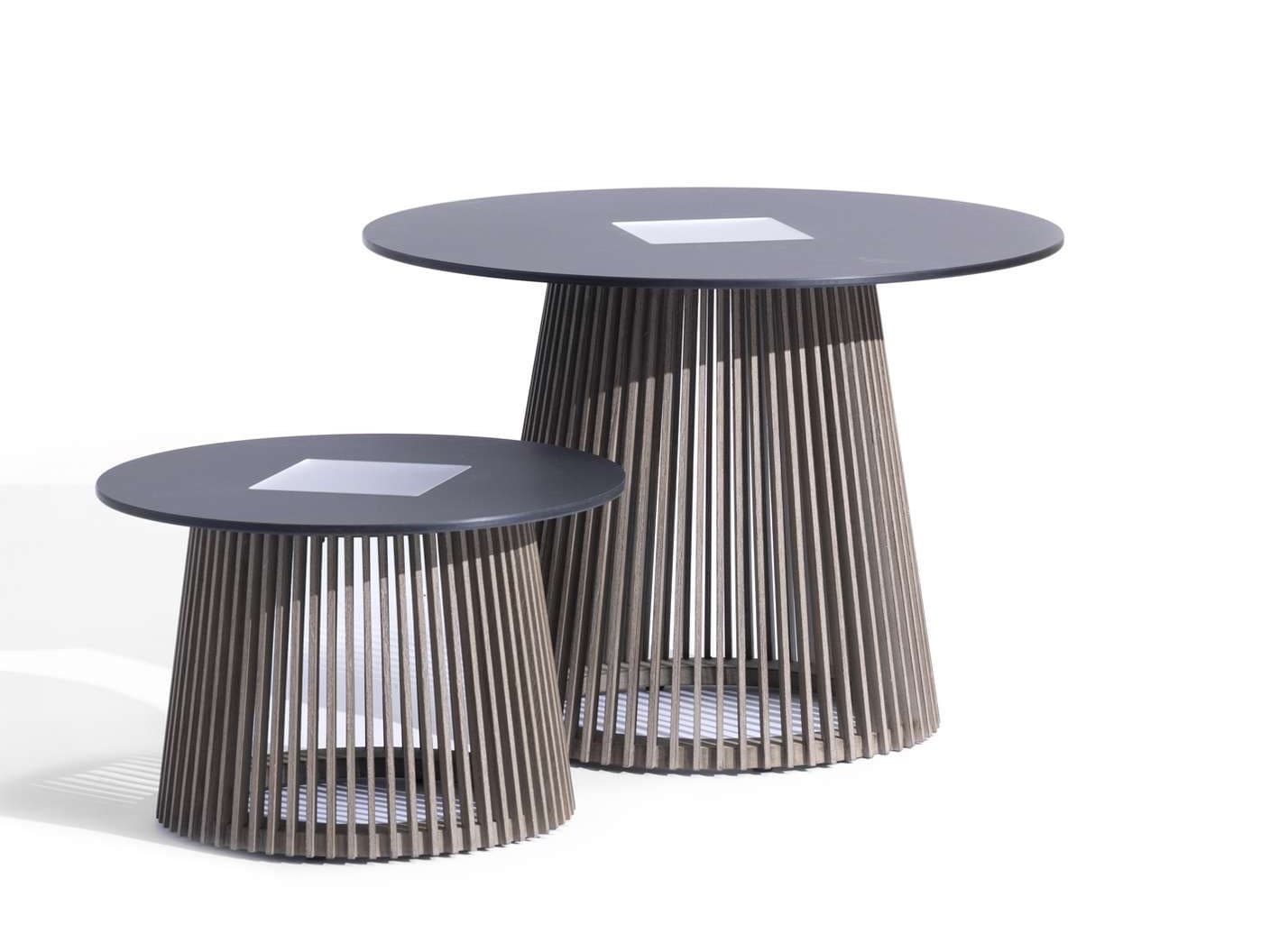 Les Jardins®
TECKA XL
Round garden side table with light