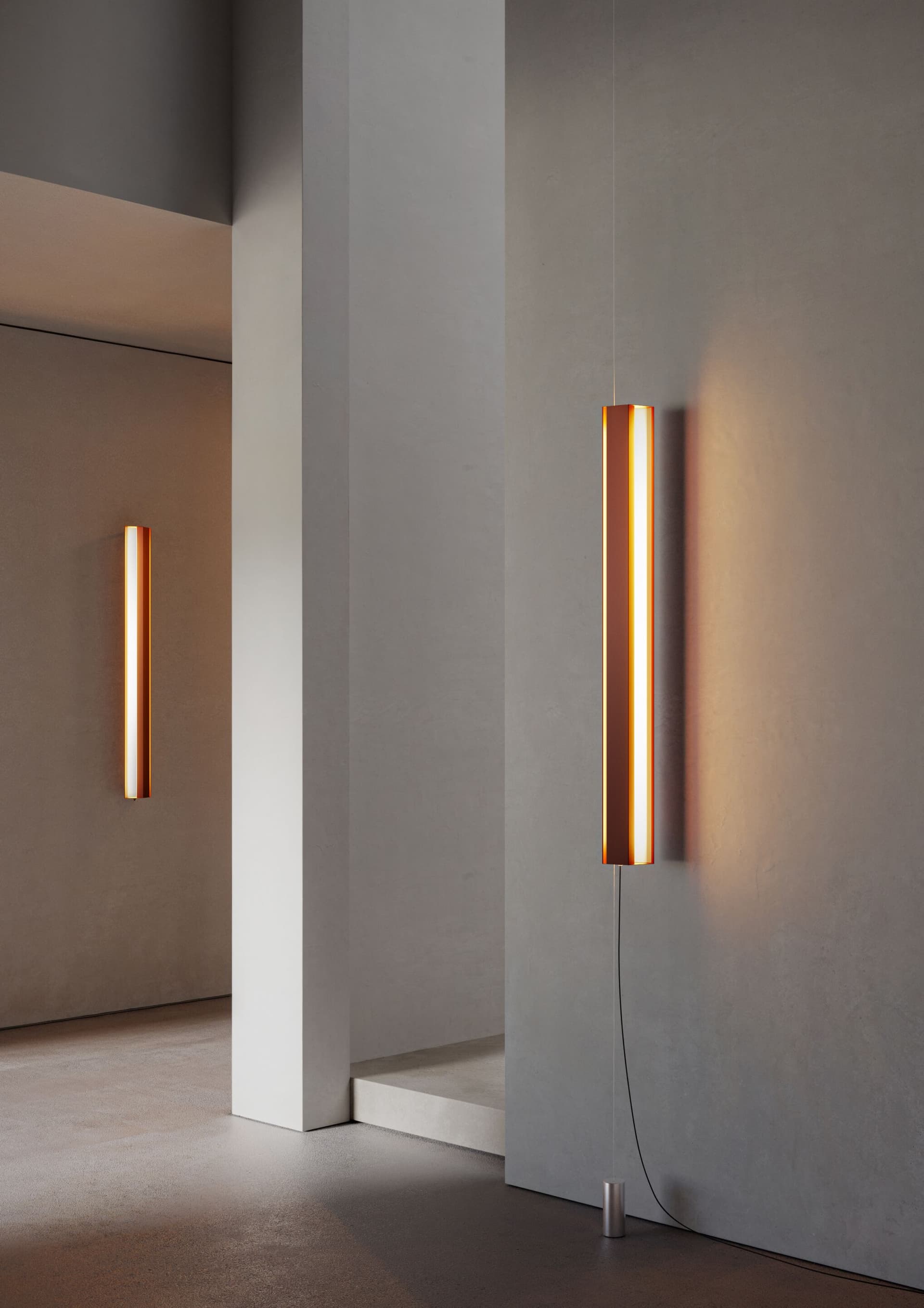 LEUCOS
STRIPE S 120X8 CWT
Dimmable LED metal pendant lamp