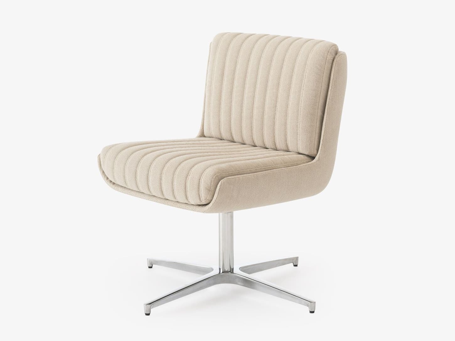 Ligne Roset
FAUTEUIL 306
Swivel fabric easy chair with spoke base without armrests