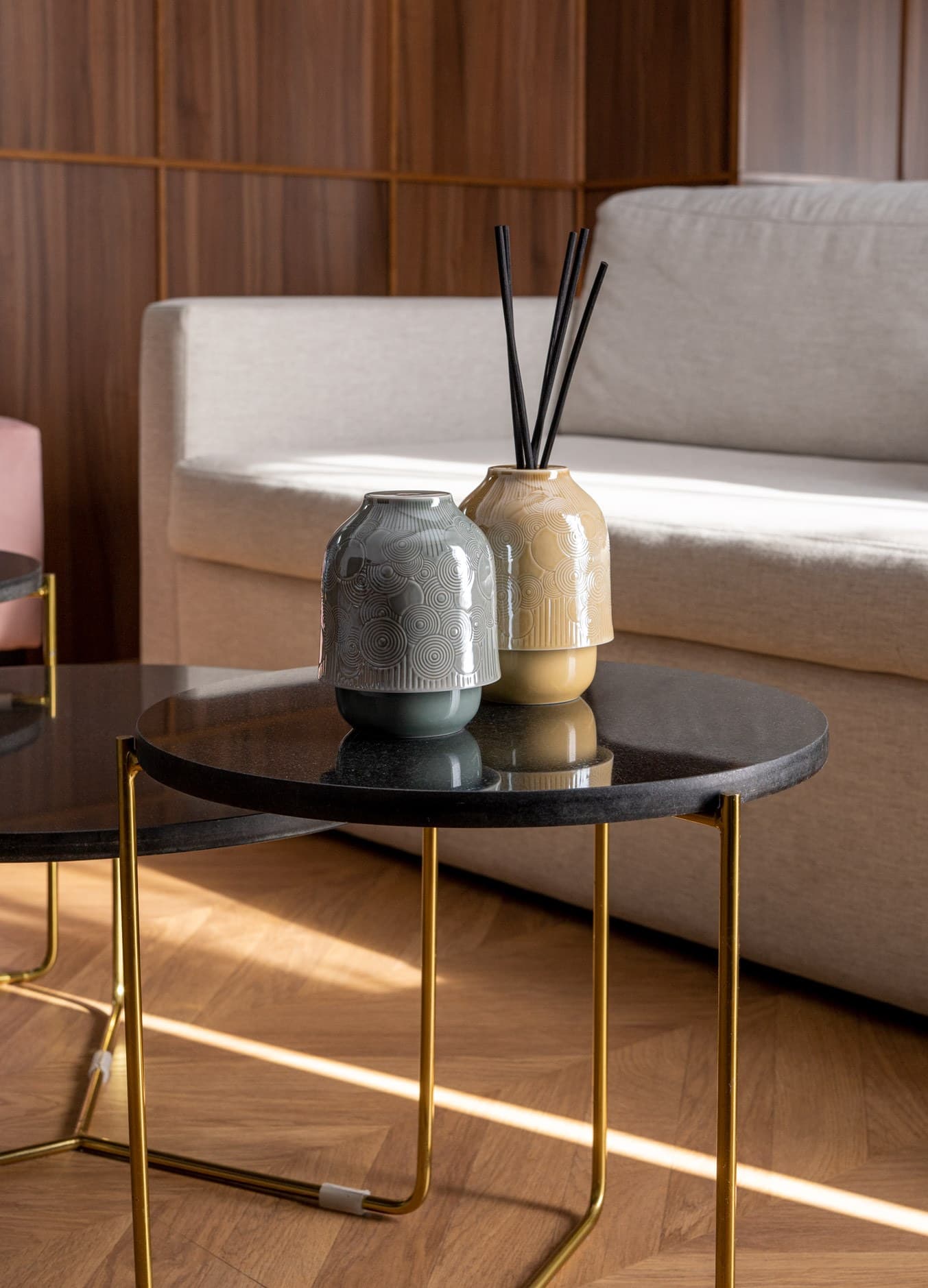 Lladró
CAMPANELLA
Porcelain home fragrance diffuser