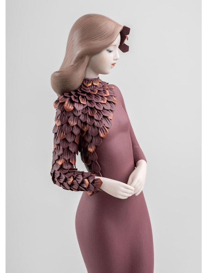 Lladró
TIMELESS STYLE
Porcelain decorative object