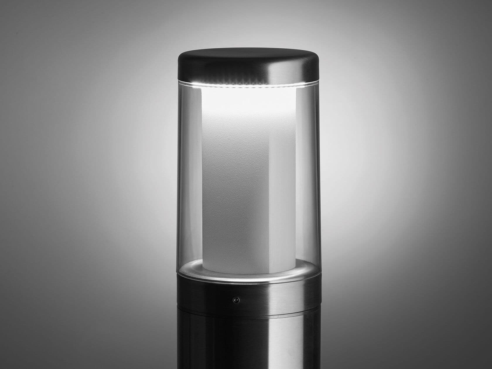TITANO - Светильник-столбик из нержавеющей стали с LED