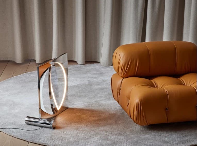 Louis Poulsen
MOONSETTER
LED adjustable aluminium floor lamp