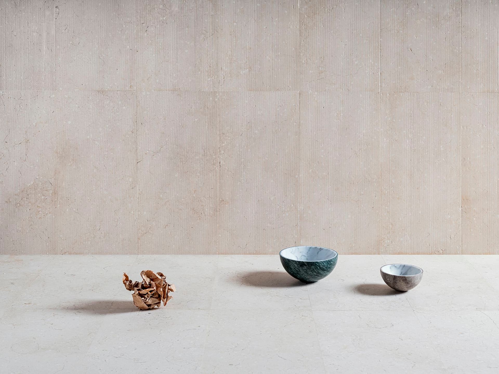 LUCE DI CARRARA
BICOLORE
Marble serving bowl