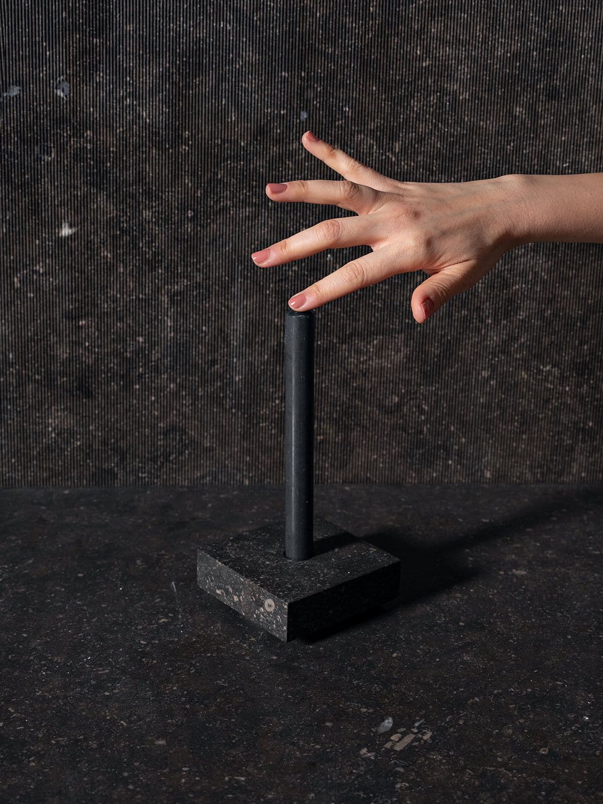 LUCE DI CARRARA
ELEMENTO
Marble candle holder