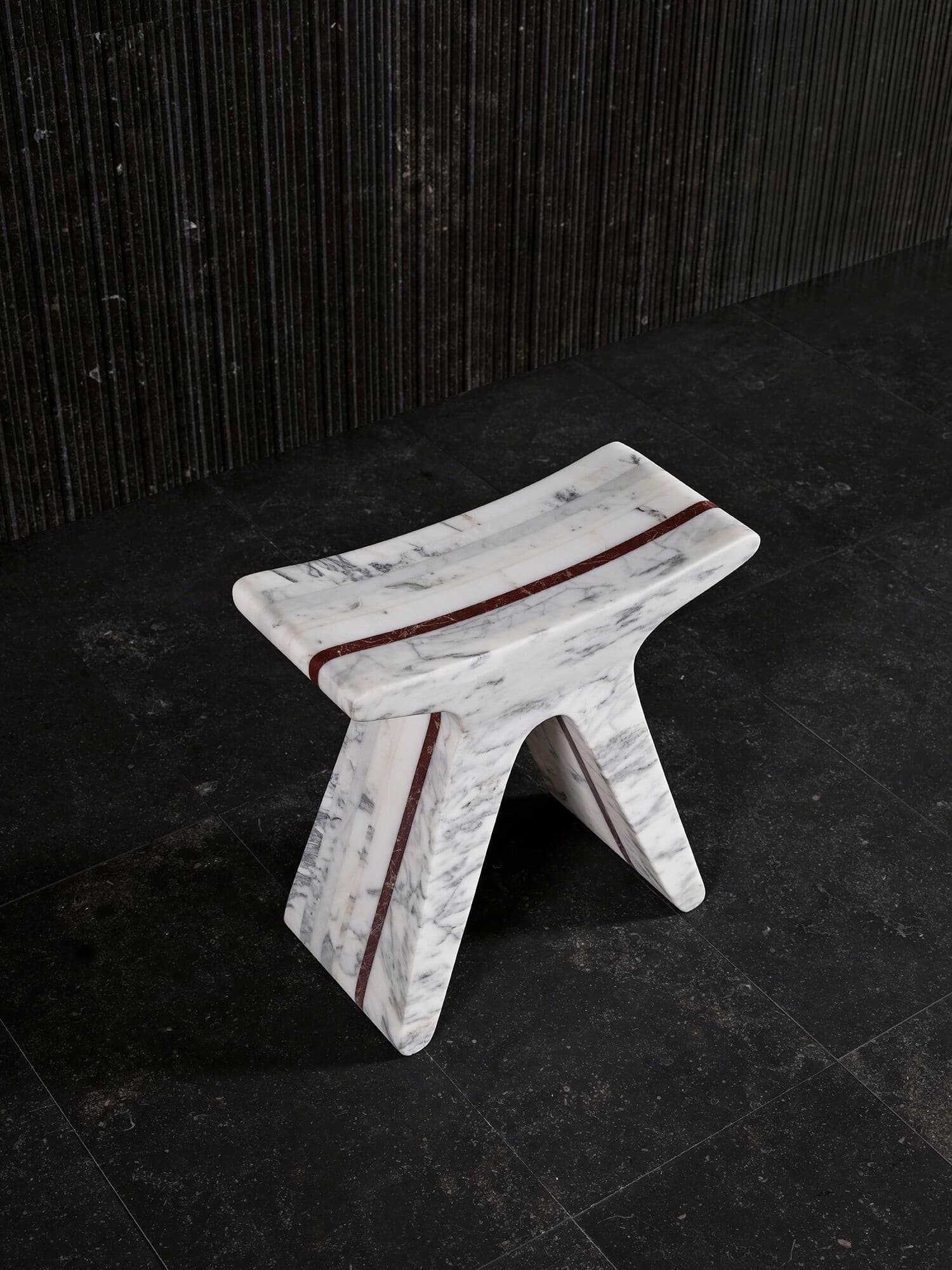 LUCE DI CARRARA
PIGRECO
Low marble stool