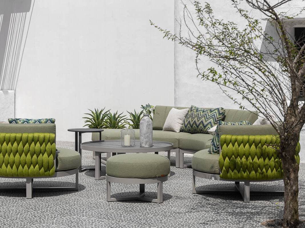 MAMAGREEN
MUNIA
Round fabric garden pouf