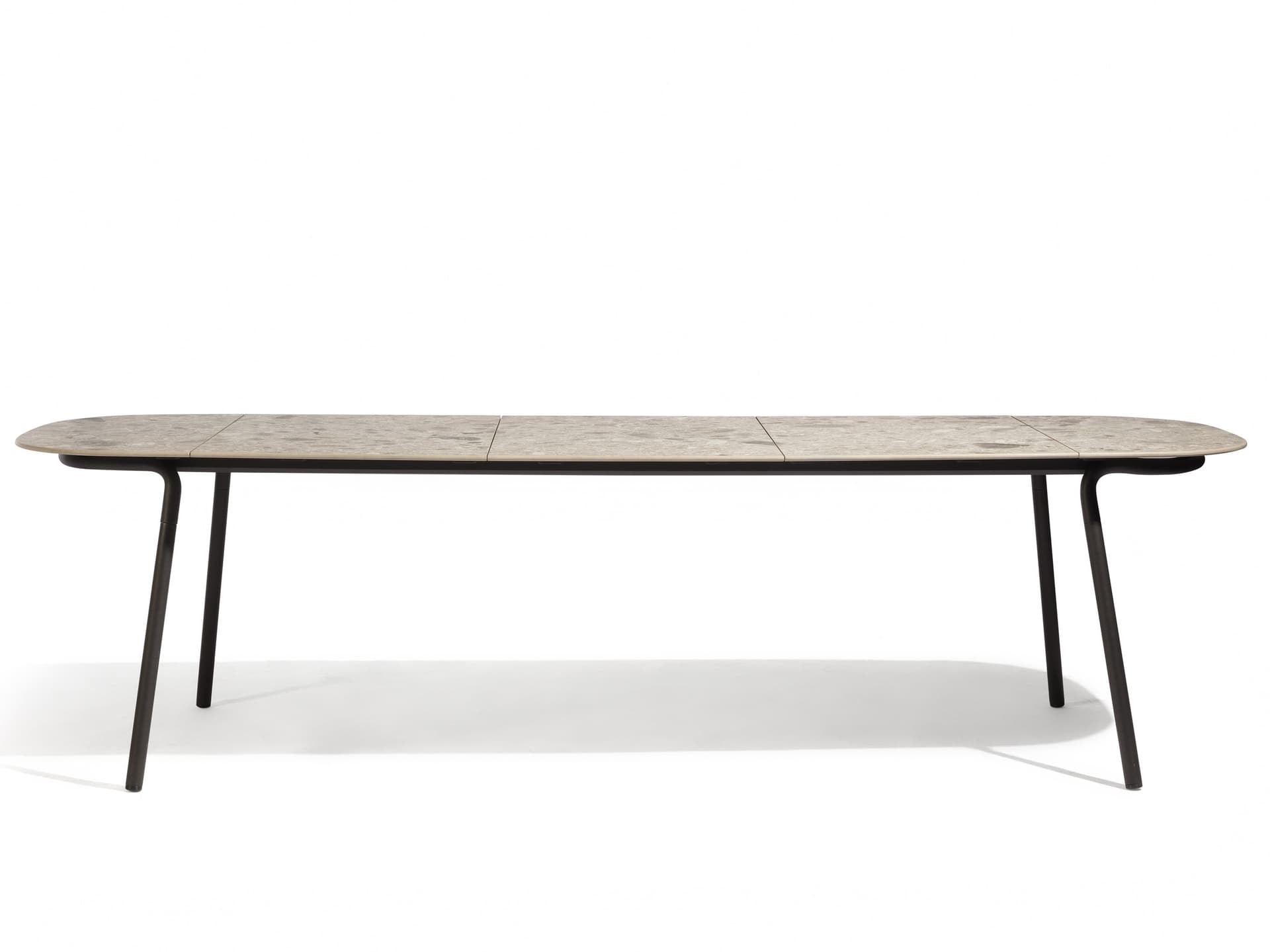 MANUTTI
MINUS
Ceramic garden table