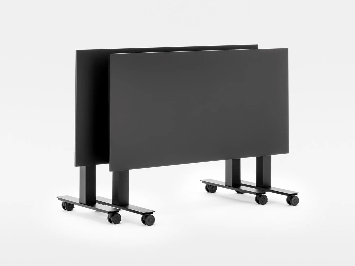 Mara
FOLLOW TILTING
Folding rectangular office desk with casters