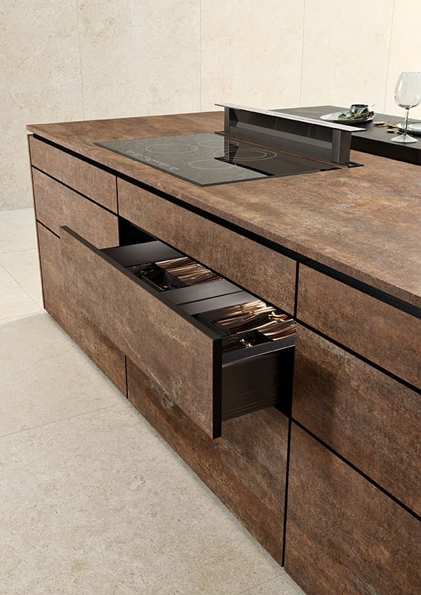 MARGRES
LINEA COSMOS
Laminated porcelain stoneware wall/floor with metal effect