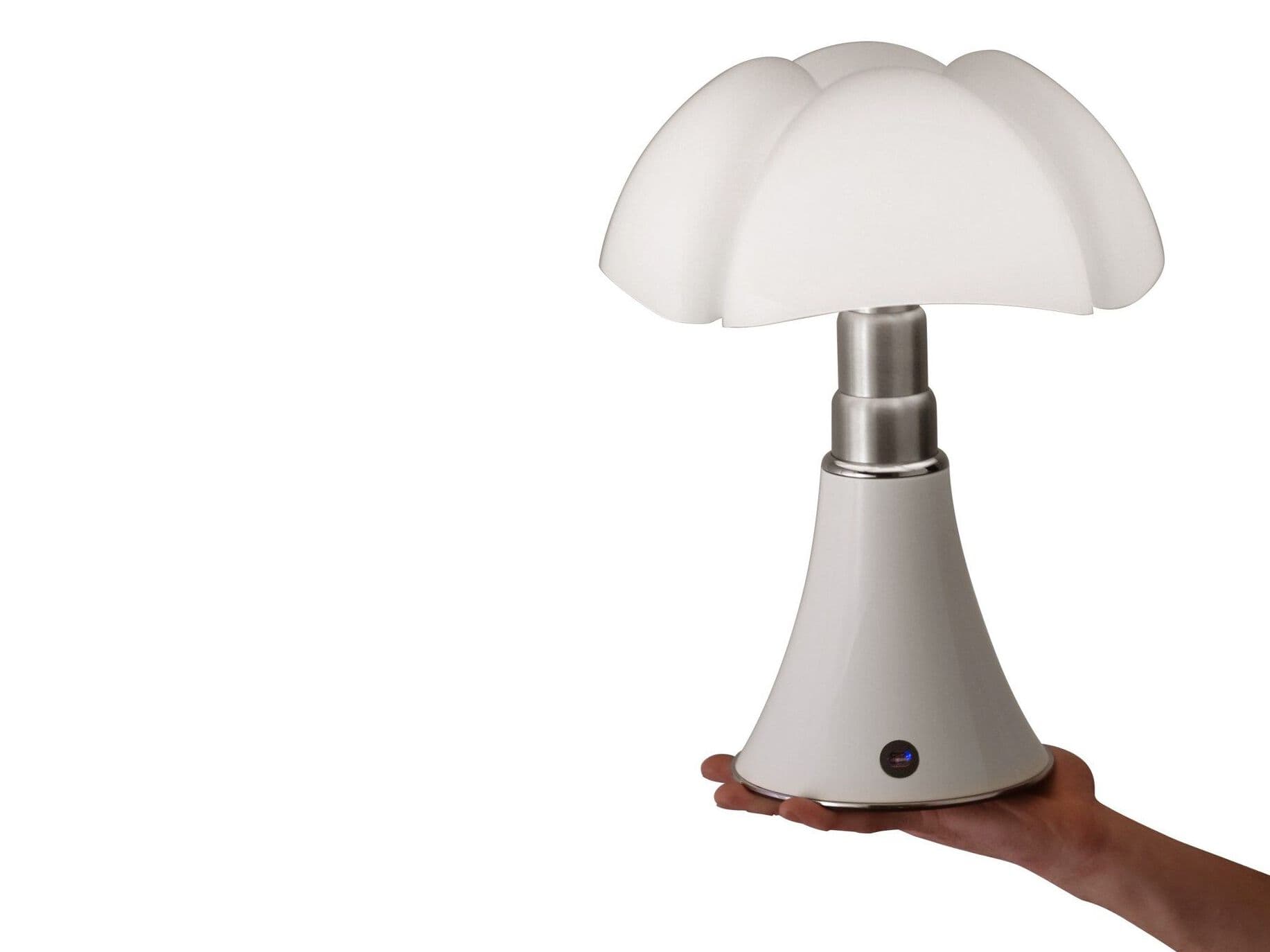 Martinelli Luce
MINIPIPISTRELLO CORDLESS
Table lamp cordless