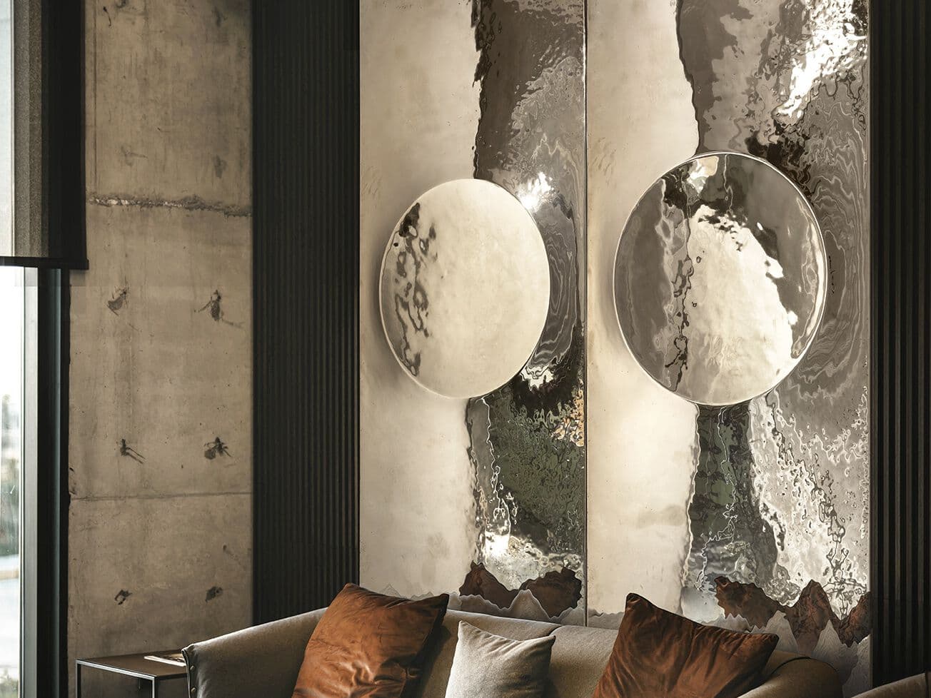 Materica
MAGIC MIRROR
Metal boiserie