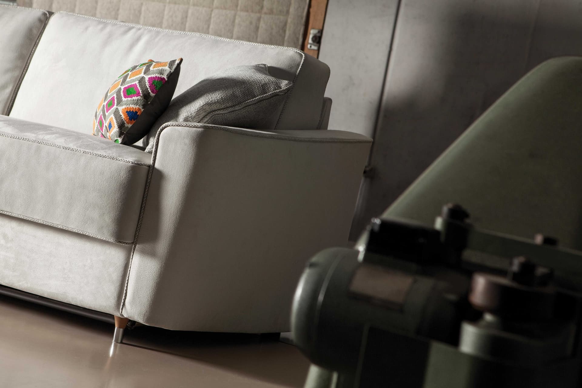 Milano Bedding
PETRUCCIANI
Fabric sofa bed